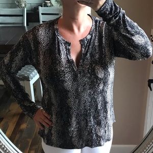 Donating 1/11 snake skin top
